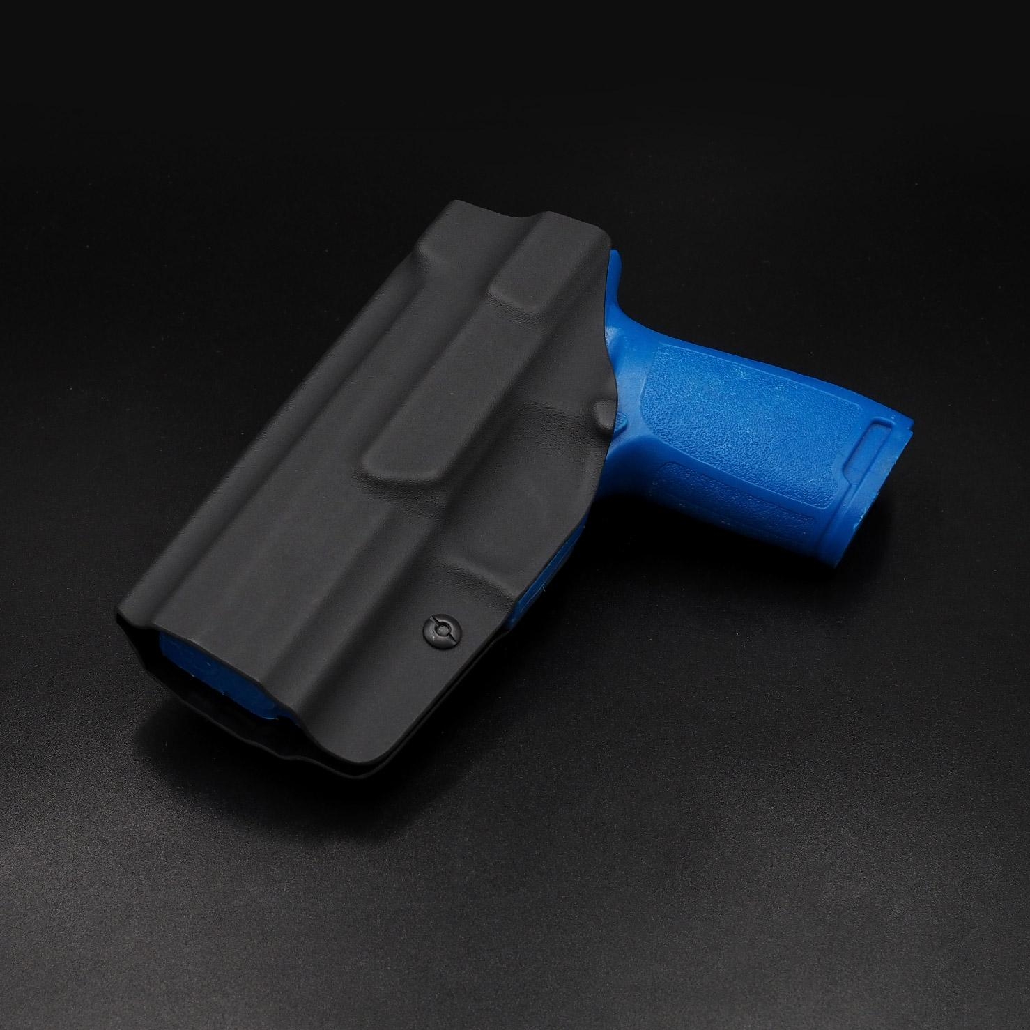 New. ซองปืนพกใน Kydex Sig Sauer P320 ( Warriorland ) IWB Kydex Holster (Serie B) Warriorland -ใช้สำหรับรุ่น Sig Sauer P320 Full Size / P320 Compact / P320 X Carry Pistol -ตัวซองผลิตจากแผ่น Kydex คุณภาพดี -ทำความสะอาดได้ง่าย ล้างคราบสกปรกออกง่าย -คงรูป ไม่