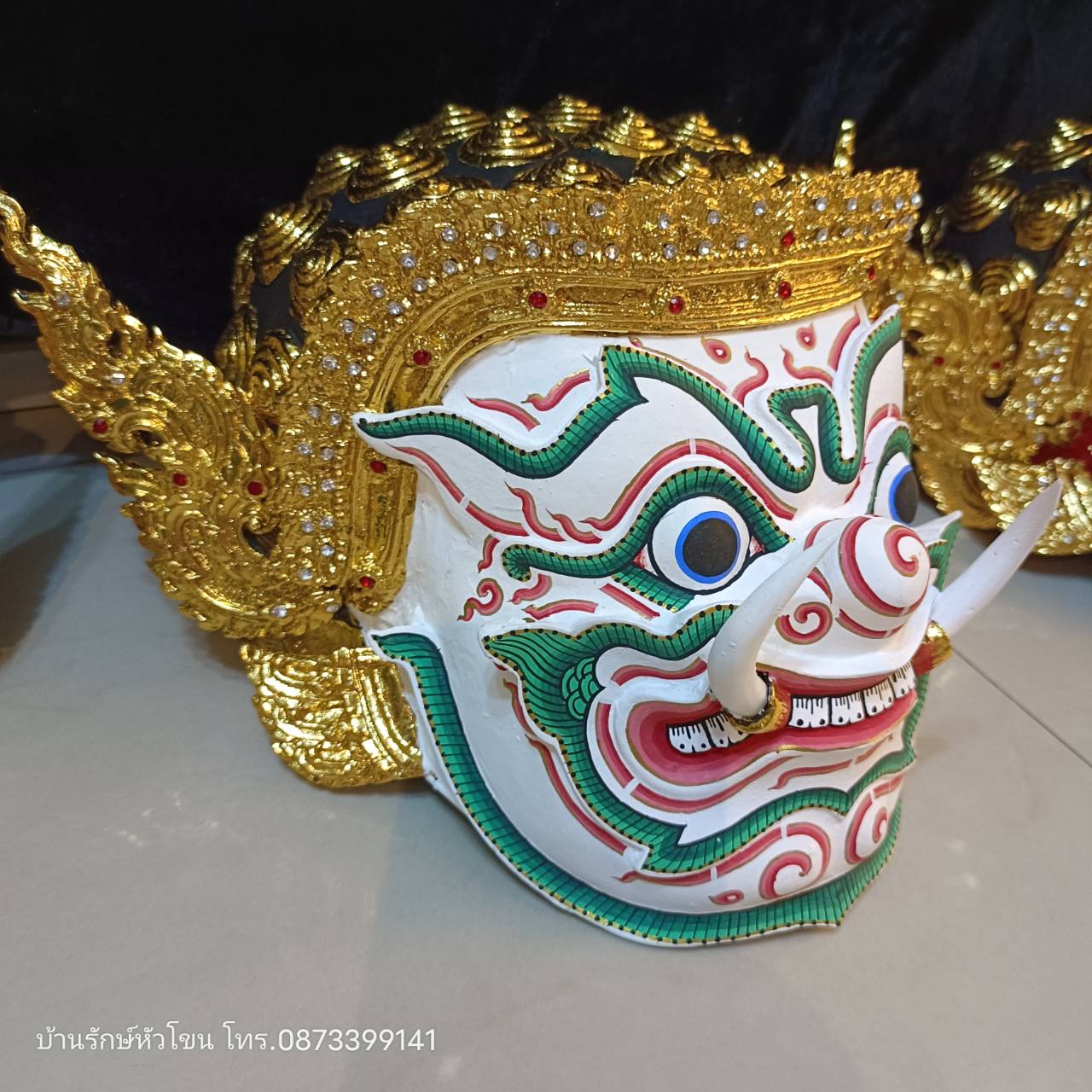 หัวโขนยักษ์ (สีขาว) สำหรับแขวนผนัง