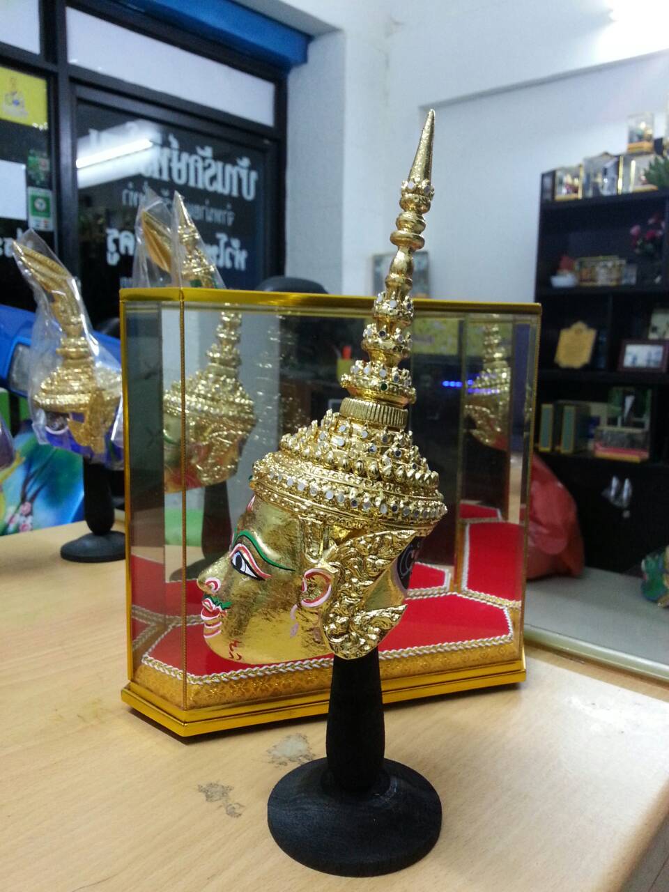 พระลักษณ์ ขนาดกลาง