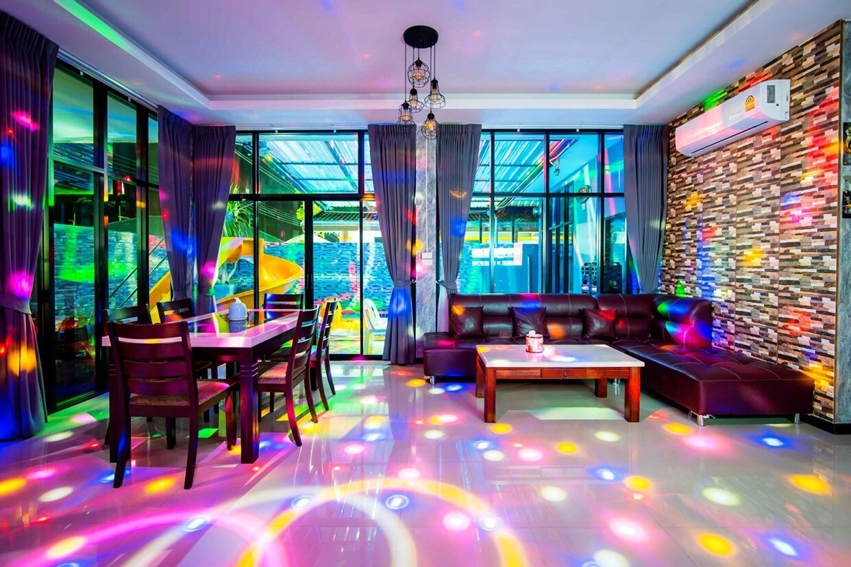 HR 5002 บ้านพักชะอำ บ้านไรโน่