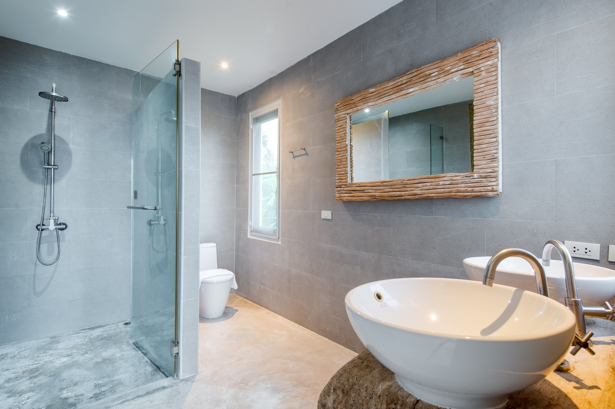 HR15088 บ้านพักติดทะเล S Beach pool villa Kuiburi