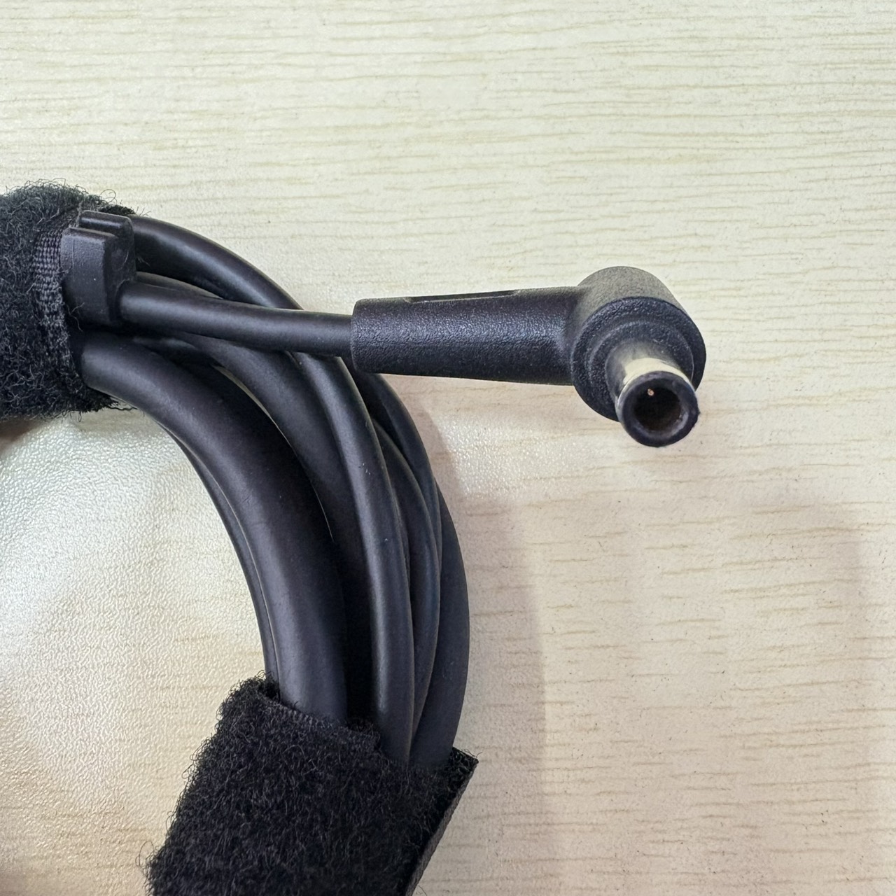 Adapter Notebook ASUS TUF GAMING แท้ ( 200W 20V ขนาด 6.0 X 3.7 mm. ) ประกัน 2 เดือน