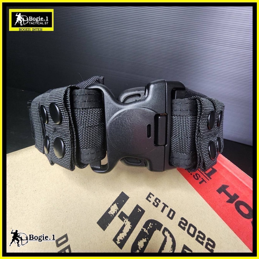 New.Bogie1- เข็มขัดสนามพร้อมรองนวม ผ้า Cordura 1000D ในชุดประกอบด้วย เข็มขัดสนาม 1 เส้น เส้นนวม เสริมความนุ่มสบาย เมื่อนำมาประกอบกัน ทำให้เข็มขัดยุทธวิธีเส้นนี้ มีความพิเศษเพิ่มขึ้น รองรับน้ำหนักได้ดีเยี่ยม ลดแรงกดทับ ทำให้มีความนุ่มสบายในการสวมใส่ สี : ด