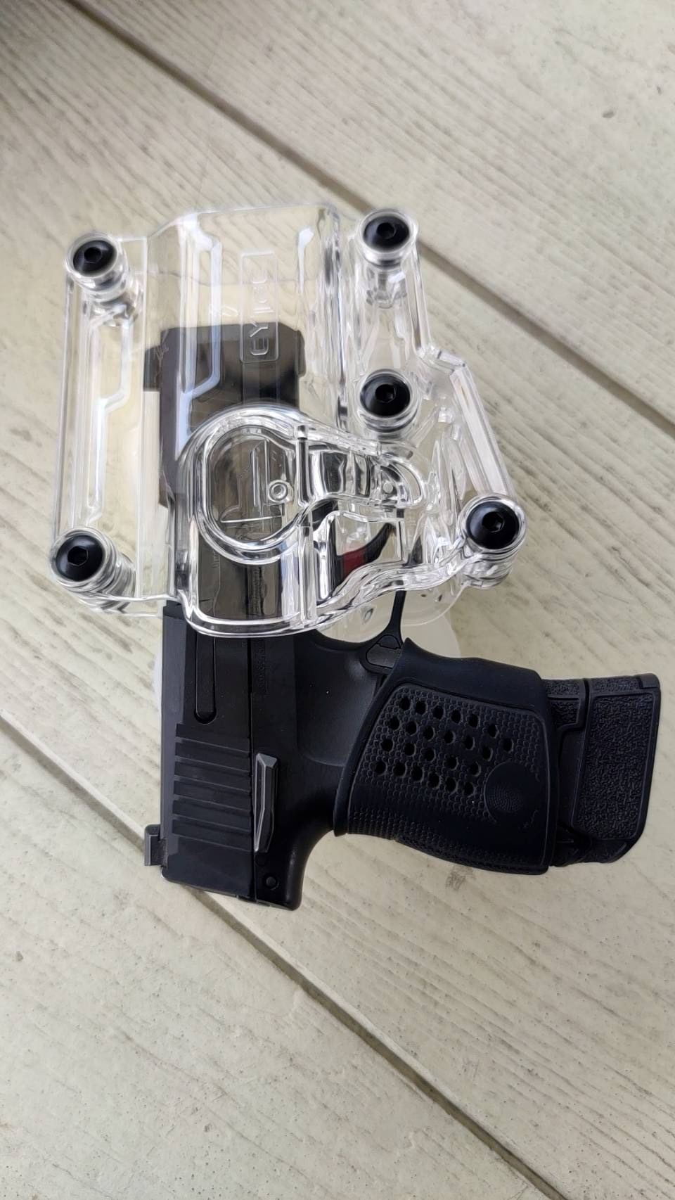New.ซองใส SIG365 Megafit ( Transparent Cytac Mega-Fit Holster ) -ซองปืนที่ออกแบบมาให้สามารถใช้งานได้หลากหลายรุ่น (ตามตารางแนบ) เช่น Glock , Sig Sauer, CZ , Beretta, Ruger , S&W, Walther, Colt, Taurus และอื่นๆ -ผลิตจากวัสดุ Polymer ชนิดใส -ซองถูกออกแบบให้ป