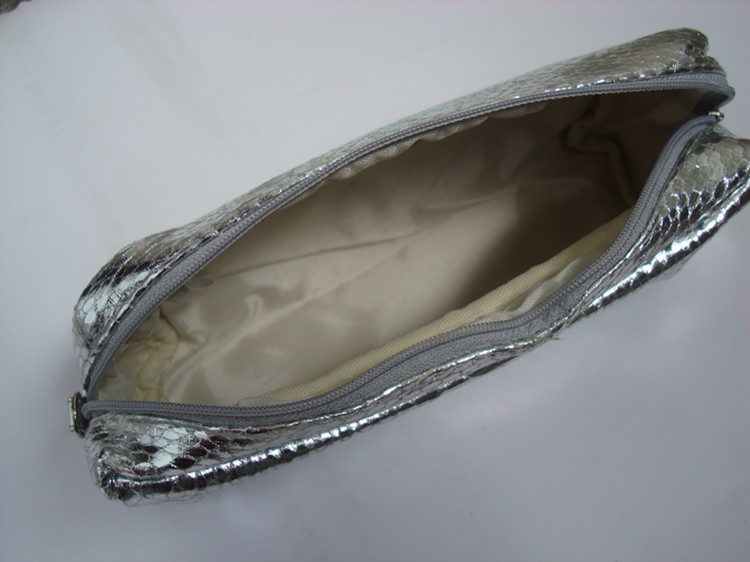 B-020กระเป๋าใส่แปรง