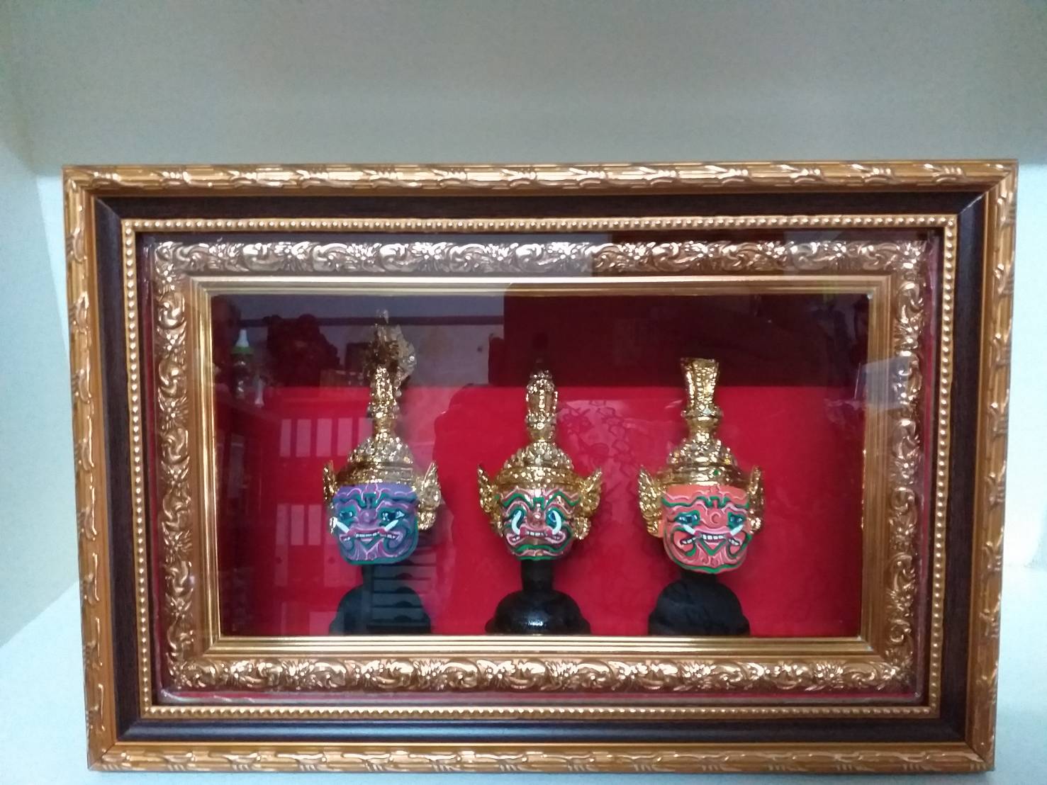 หัวโขนจิ๋ว 3 หัว พร้อมกอบรูปลายไทย