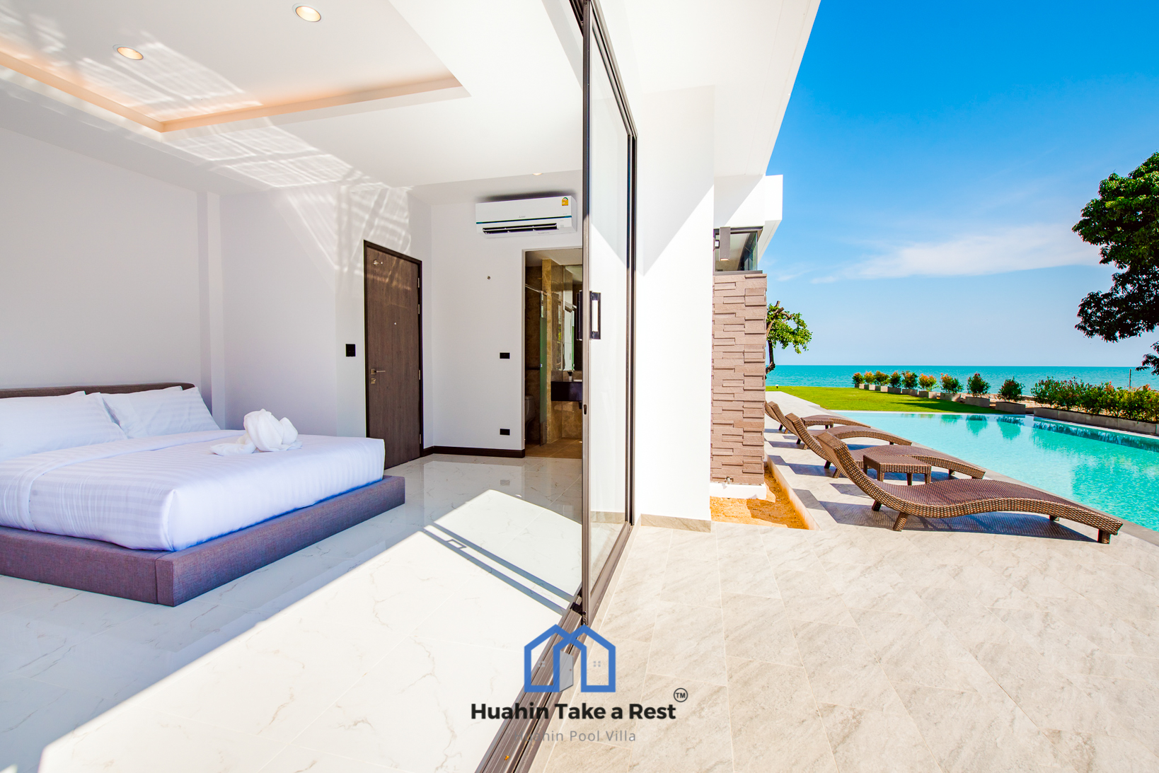 HR15039 บ้านพักติดทะเลหัวหิน The Premium Beach Villa Hua Hin