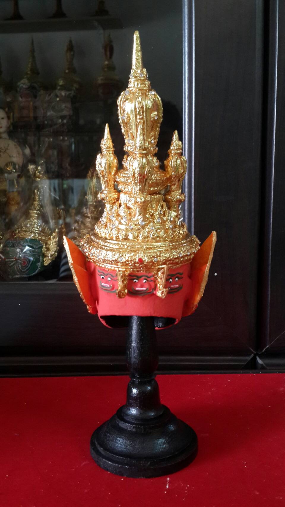 อากาศตะไล ประดับเพชร