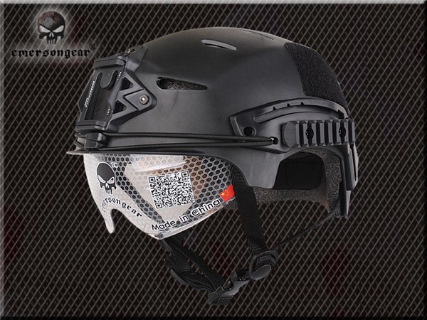 New.Emerson EXF BUMP Helmet With Protective Goggle(Black) ราคาพิเศษ