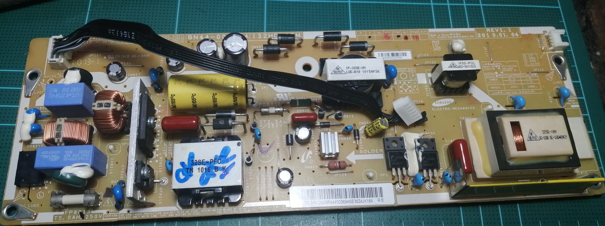 Samsung LCD LA32C350D1 BN44-00369A
