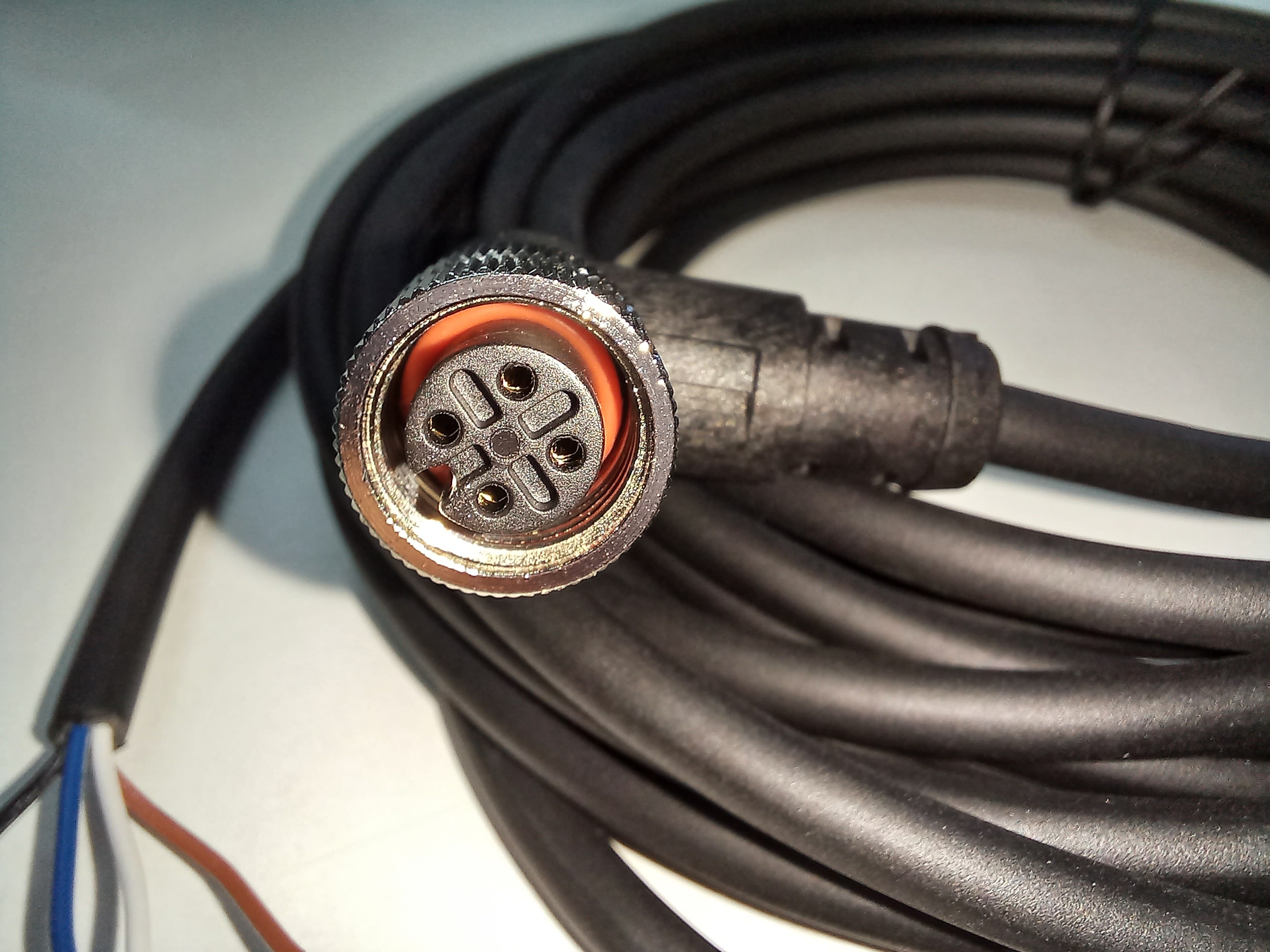 สายพร้อม CONNECTOR (PUR) แบบงอ90 ํ เกลียว M12 ตัวเมีย แบบ 4 ขา ยาว 5m.