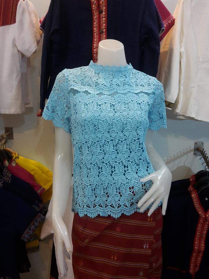 #เสื้อเสื้อลูกไม้สไตน์เกาหลี #เสื้อลูกไม้แขน 5 ส่วน #เสื้อลูกไม้วัยรุ่น #เสื้อทำงานผ้าไทย #เสื้อ เสื้อลูกไม้ใส่กับผ้าซิ่น เสื้อลูกไม้ใส่กับผ้าถุง ตามภาพฟ้า FREE SIZE