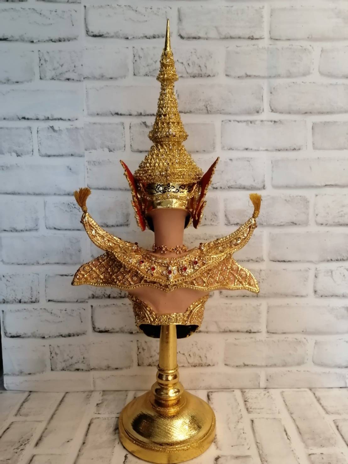 หุ่นพระลักษณ์ พร้อมฐานปิดทอง