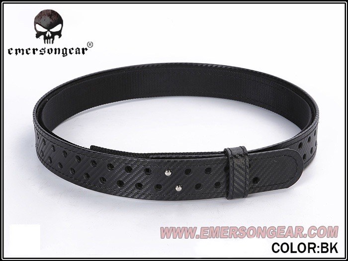 เข็มขัด IPSC ลายเครฟล่า ยี่ห้อ Emerson (ELS Competiton Belt ues on IPSC & 3-Gun) คุณสมบัติ : #เข็มขัดออกแบบมาพิเศษทำให้เข้ากับสรีระได้เป็นอย่างดี #เวลาวิ่งเข็มขัดจะไม่ขยับเขยื่อนไปมา #เข็มขัดแบ่งเป็น 2 ชิ้น ทำให้สะดวกในการใช้งาน มี3สีให้เลือก #สีดำ #สีแดง