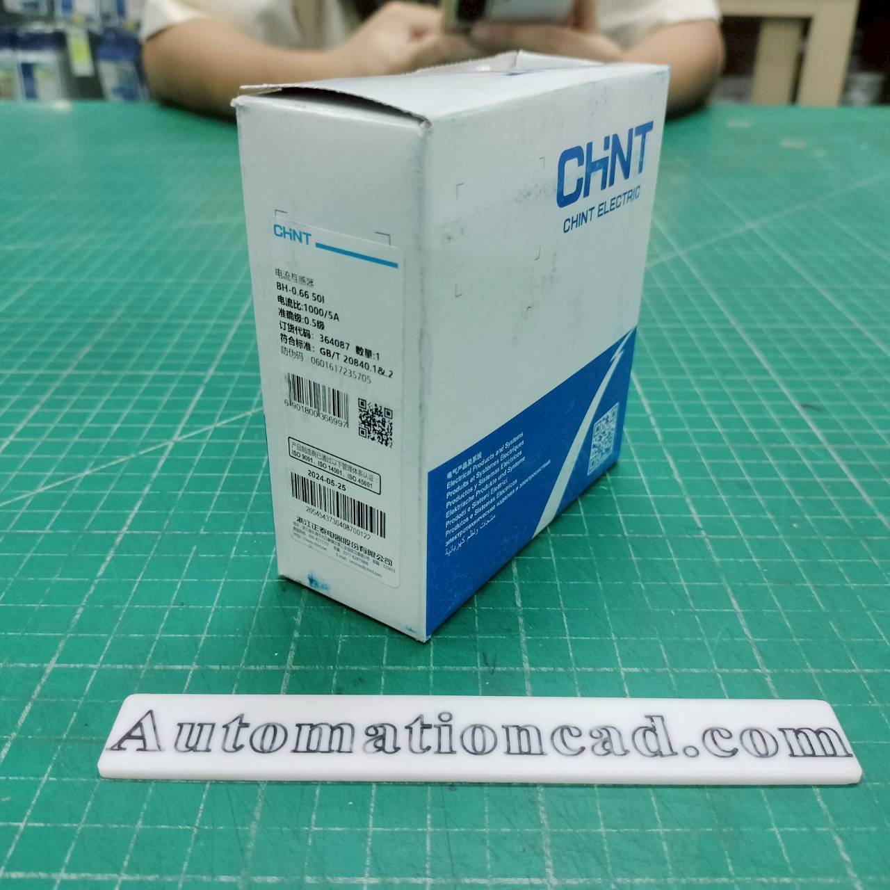 หม้อแปลงกระแสไฟฟ้า CT 1000/5A CHINT BH-0.66 50I Class 0.5 Current Transformer