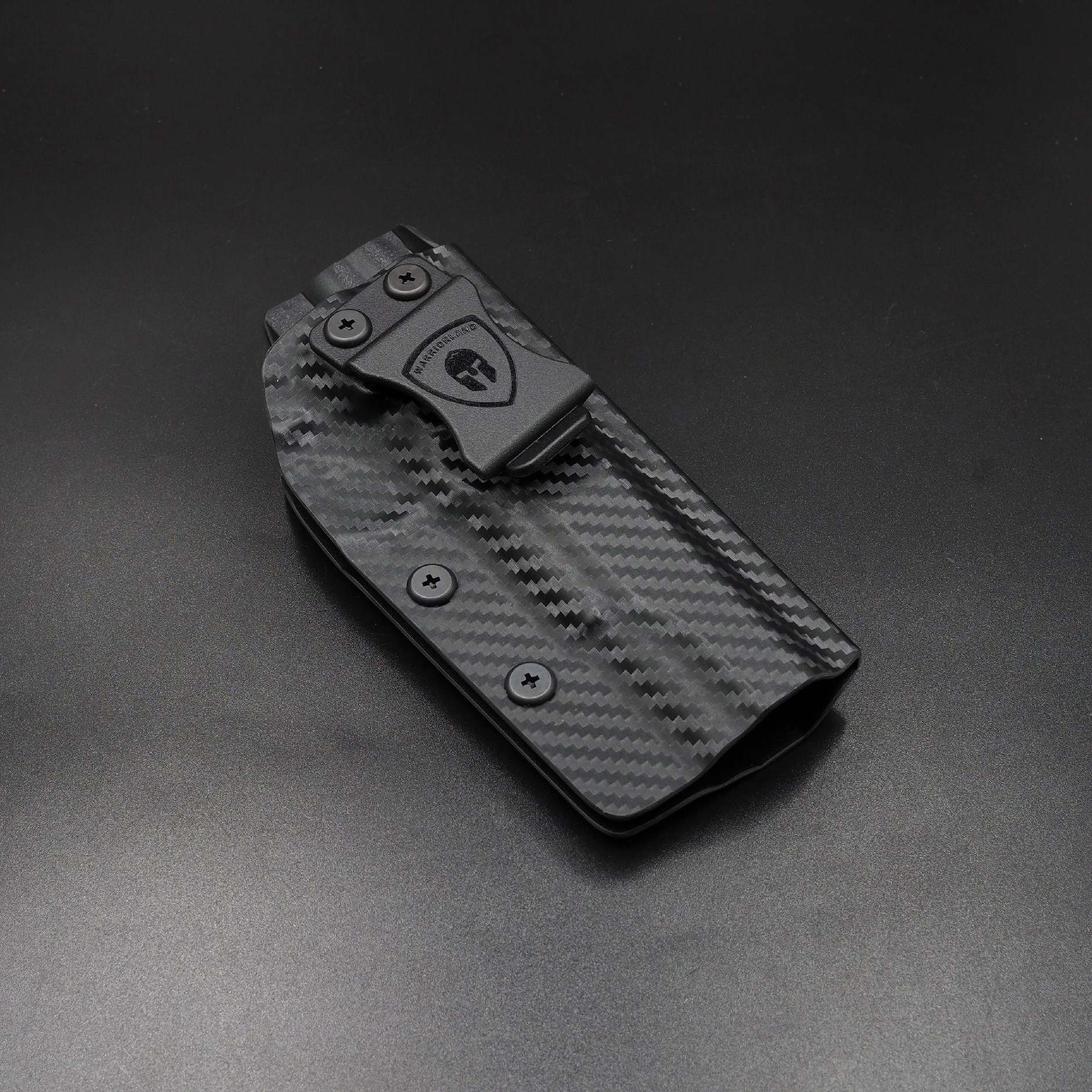 New. ซองพกใน Carbon Fiber 1911 (ไม่มีราง) Carbon Fiber Holster 1911 (ไม่มีราง) ( Warriorland ) - ผลิตจาก Carbon Fiber คุณภาพสูง - แผ่นหนา 2 mm. แข็งแรงทนทา - ออกแบบให้ซองคลุมรอบโกร่งไก ป้องกันอุบัติเหตุ - ซองไม่เก็บความชื้น ทำความสะอาดง่าย - ปรับความกระชั