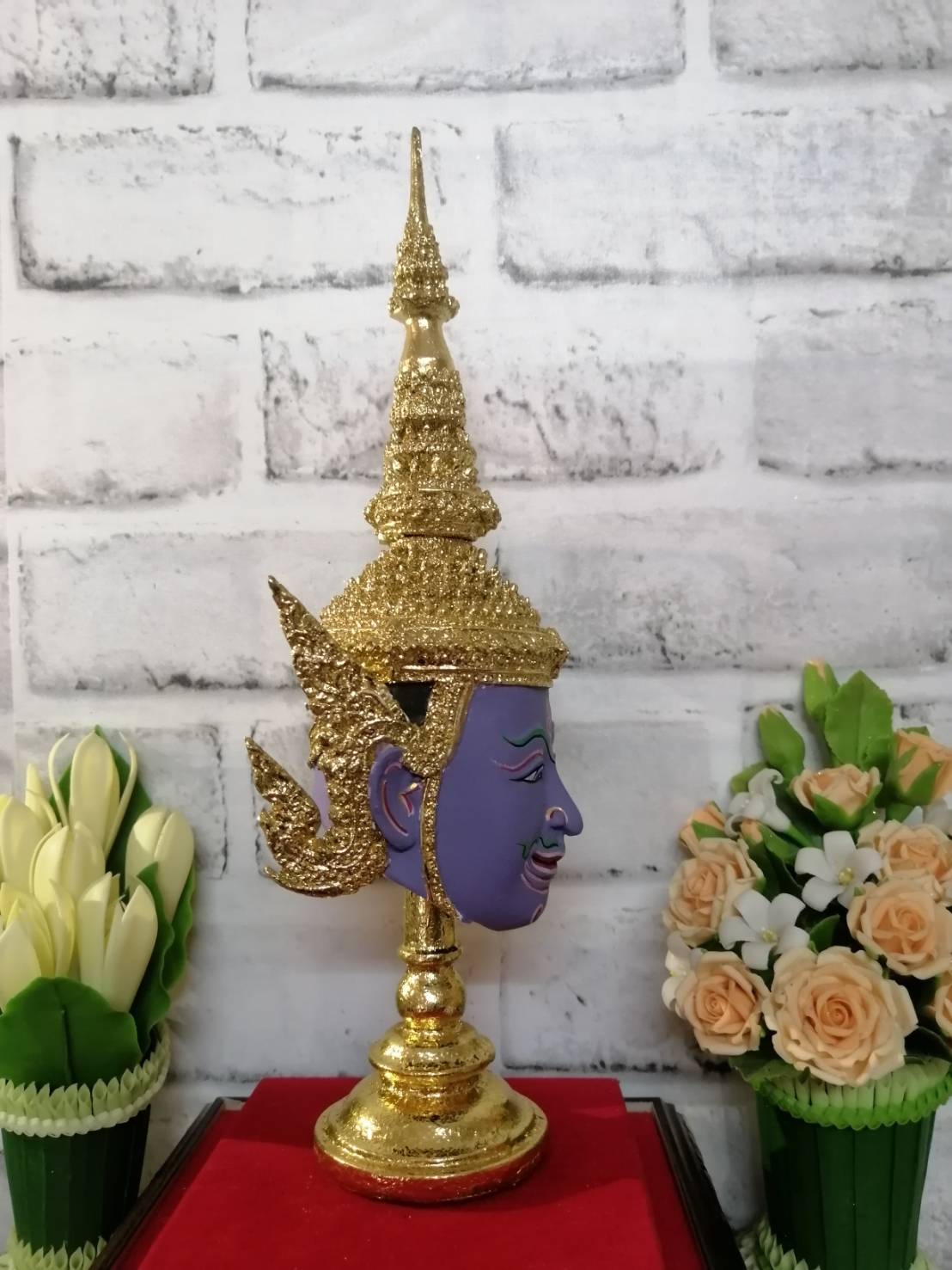 พระนารายณ์ ขนาดกลาง เรซิ่นปิดทอง พร้อมฐานปิดทอง