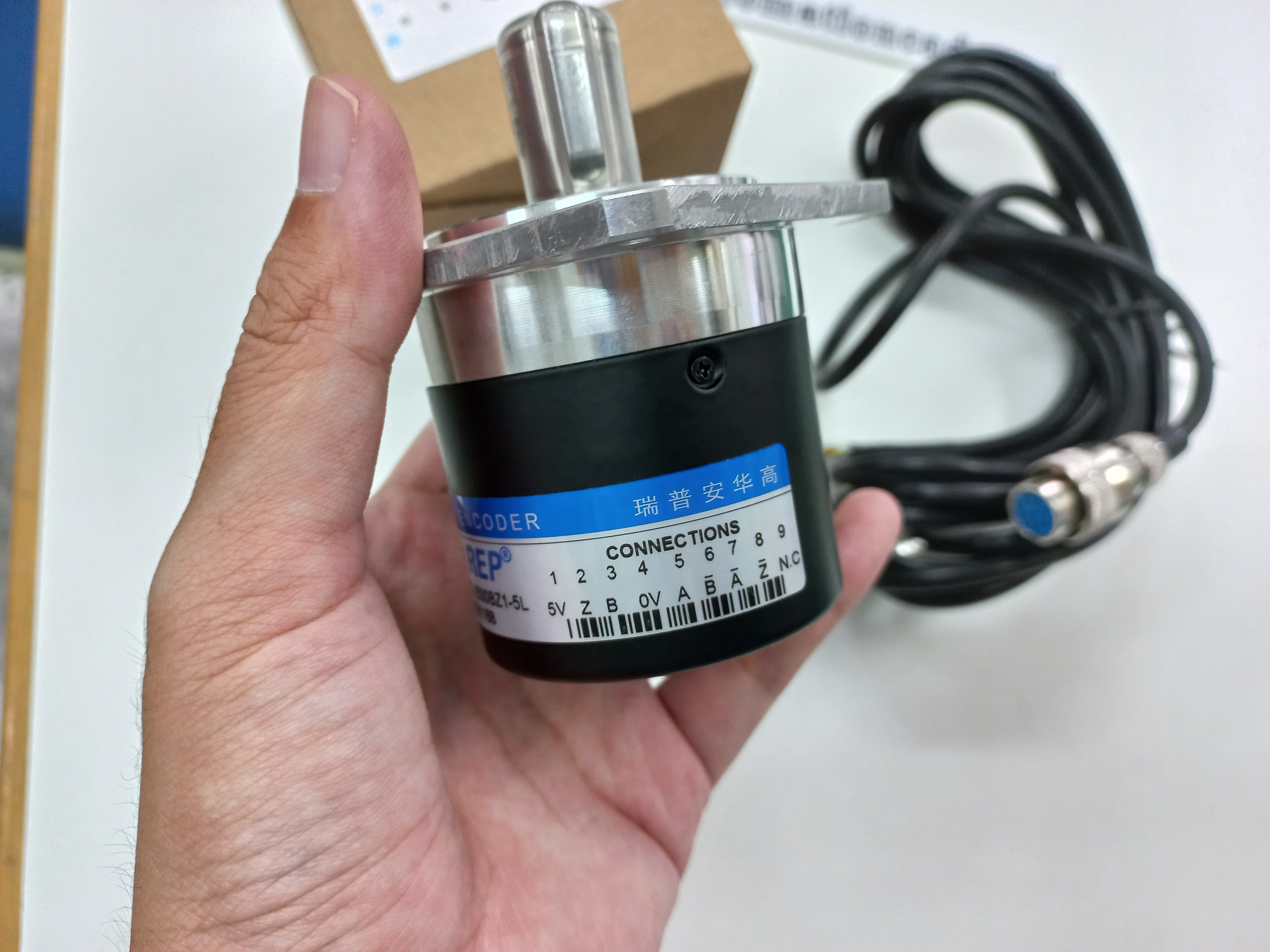ROTARY ENCODER เอ็นโค้ดเดอร์ ZSF6215 ZSF5815-007C-2500BZ1-5L แบบ INCREMENTAL
