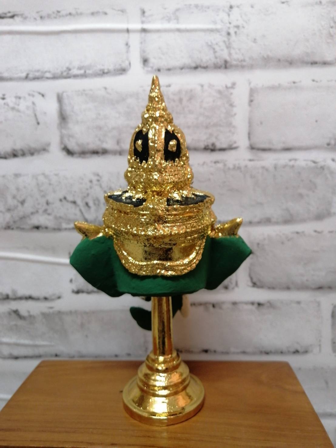 พระพิฆเนศ ขนาดกลาง 4 นิ้ว พร้อมฐานทอง (เรซิ่น)