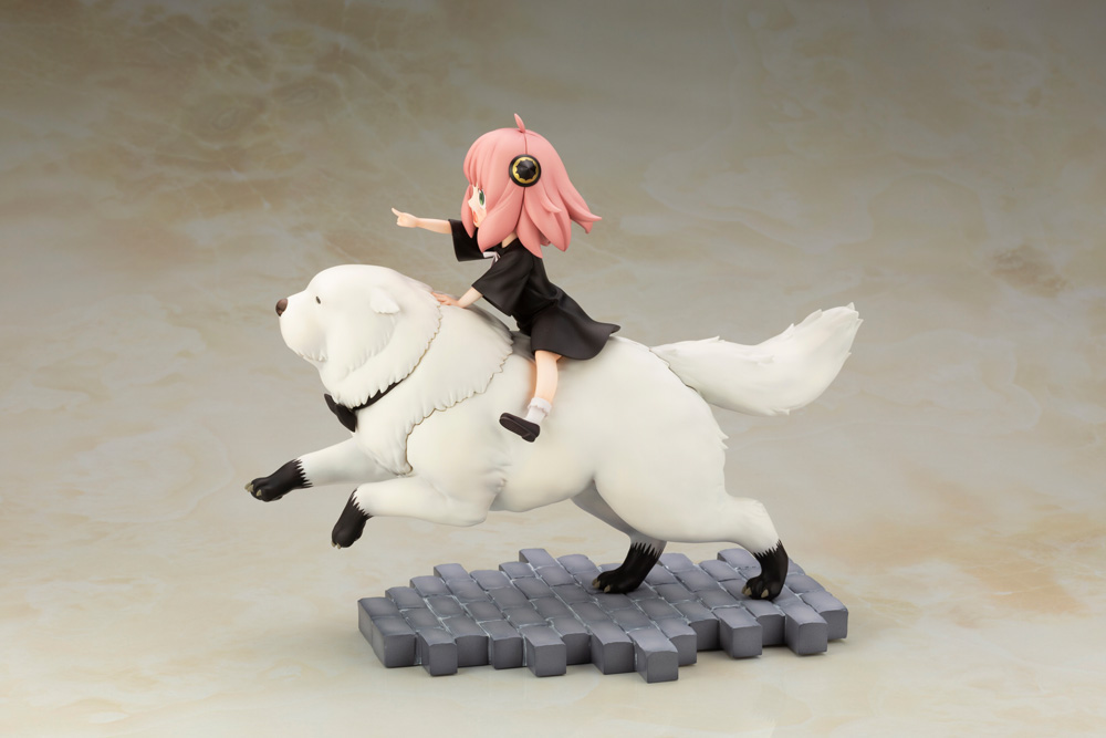 เปิดจอง : Anya Forger & Bond Forger