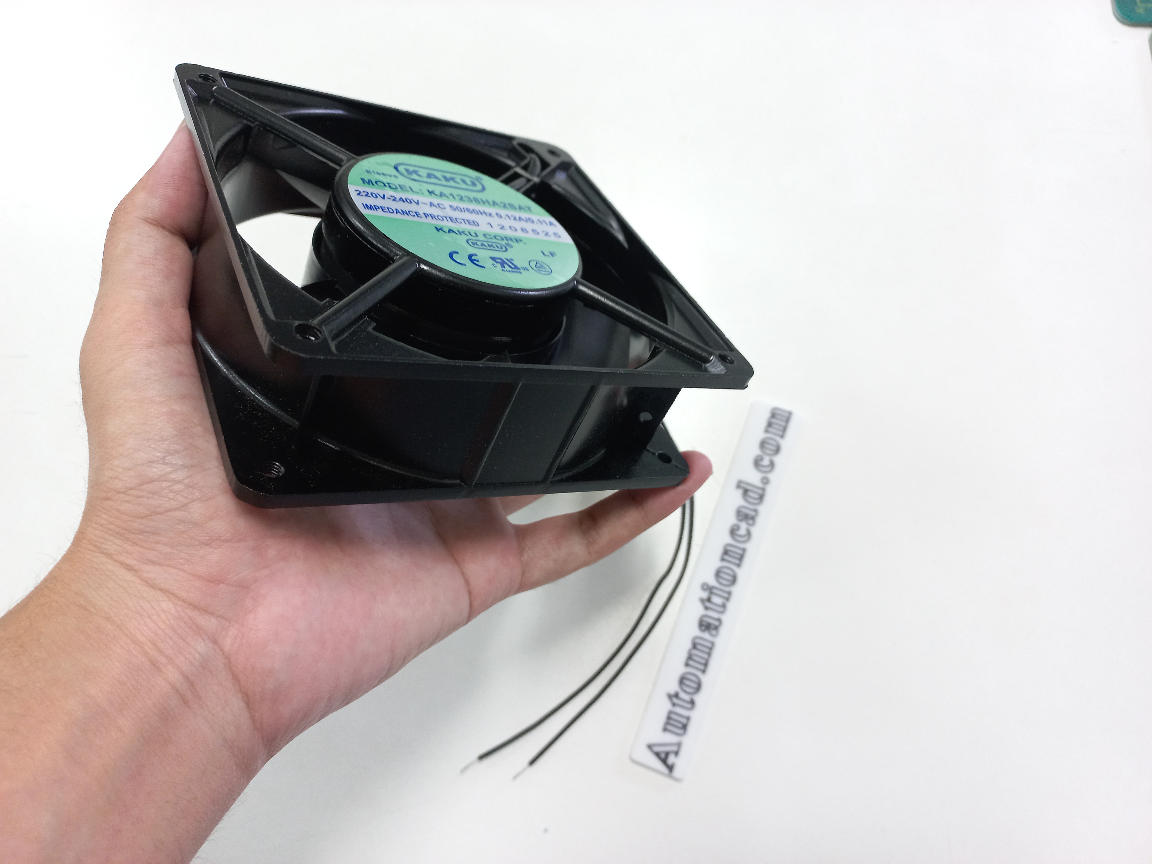 พัดลมระบายอากาศ KAKU ขนาด 4.5 นิ้ว 220-240VAC ลูกปืนแบบ Sleeve