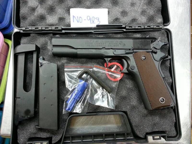New.ปืนสั่นอัดแก็ซแรง EG723 มาพร้อมแม็ก Co2.และแม็กแก็ซแรง กริปน้ำตาล ราคาพิเศษฤกษ์