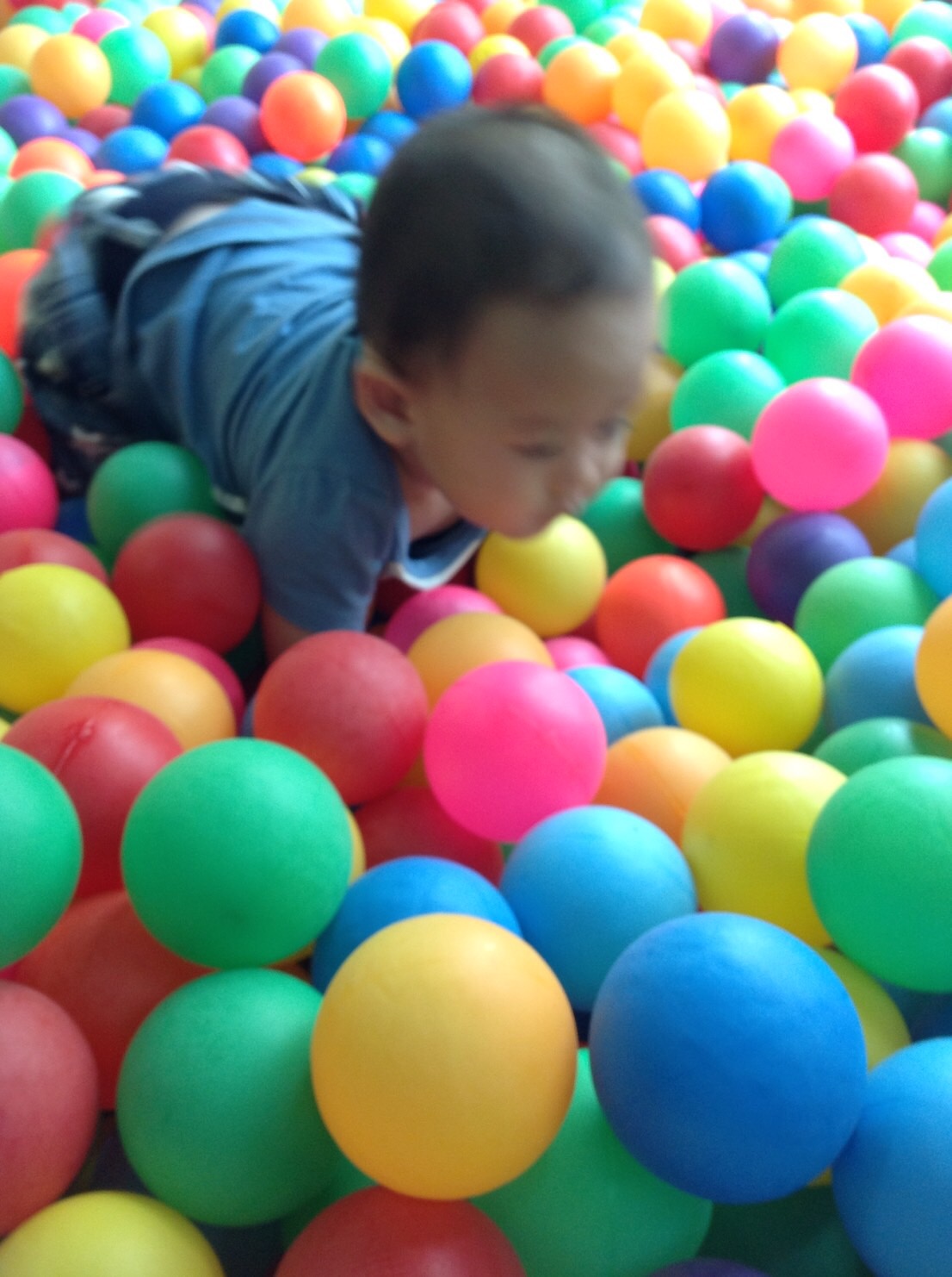 ลูกบอลบ้านบอล