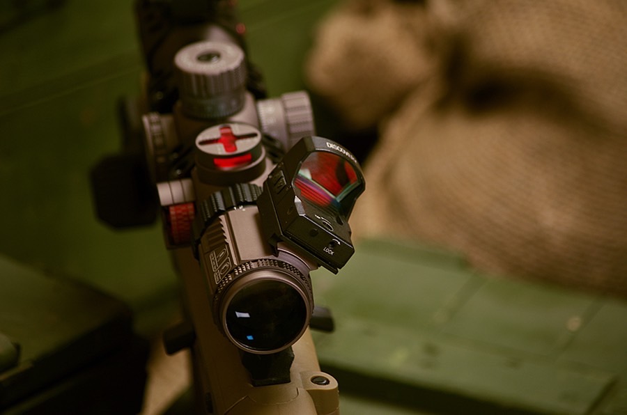 Discovery 1.2-6X24ขนาดกะทัดรัดขอบเขต1/2 MOA แก้ว Enchated Reticle ยุทธวิธีเลนส์เรืองแสงการล่าสัตว์ Riflescopes 223 PCP