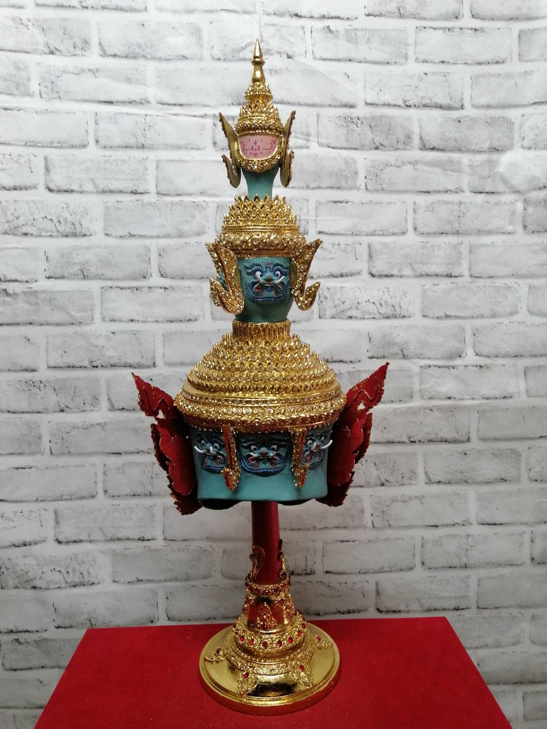 ทศกัณฐ์ ขนาดผลส้มโอ (เกรดพรีเมี่ยม) พร้อมฐานปิดทองประดับเพชร