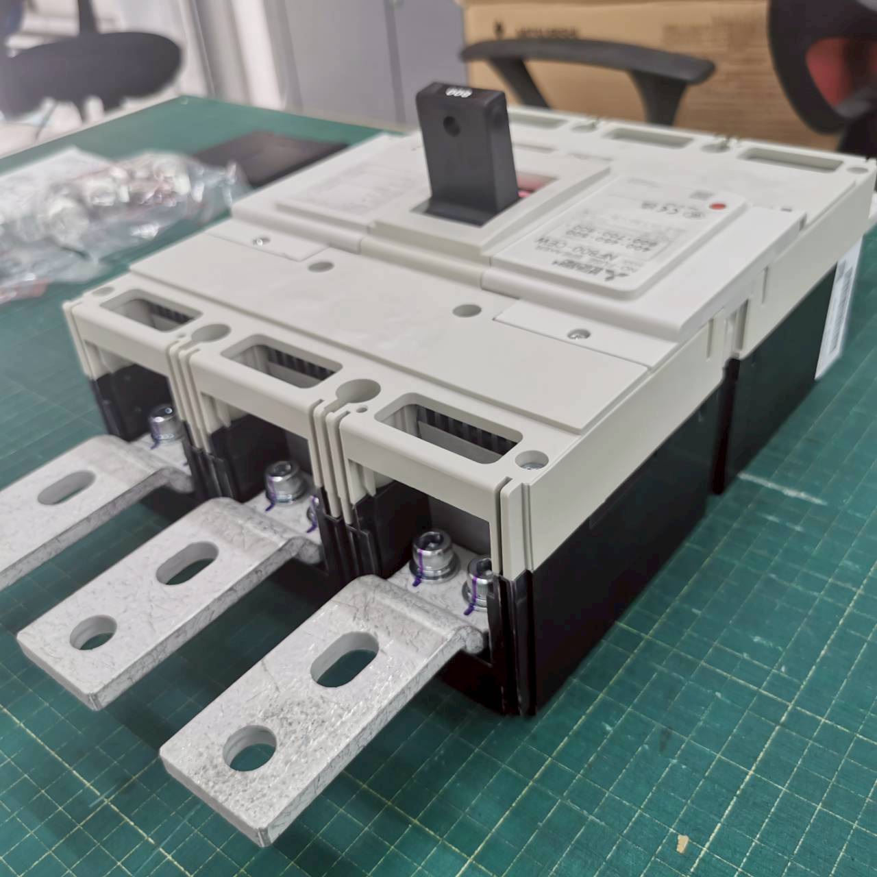 เบรกเกอร์ NF800-CEW 3P 800A มิตซูบิชิ MCCB MITSUBISHI NF800CEW 800A 3P