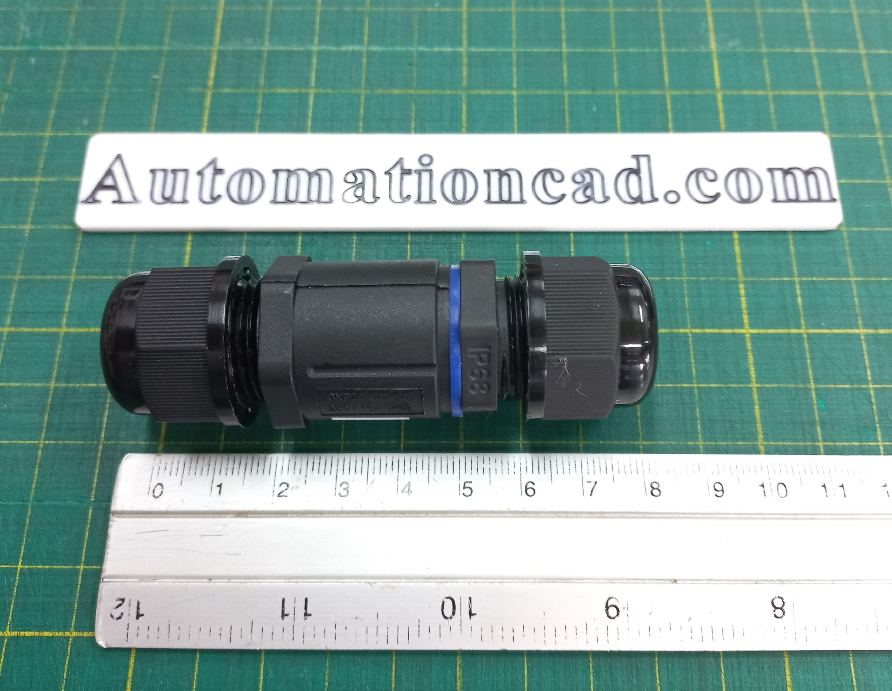 ข้อต่อสายไฟกันน้ำ ใช้กับสายไฟฟ้า เบอร์ 0.5 ถึง1.5 mm² 3 เส้น แบบขันน็อต