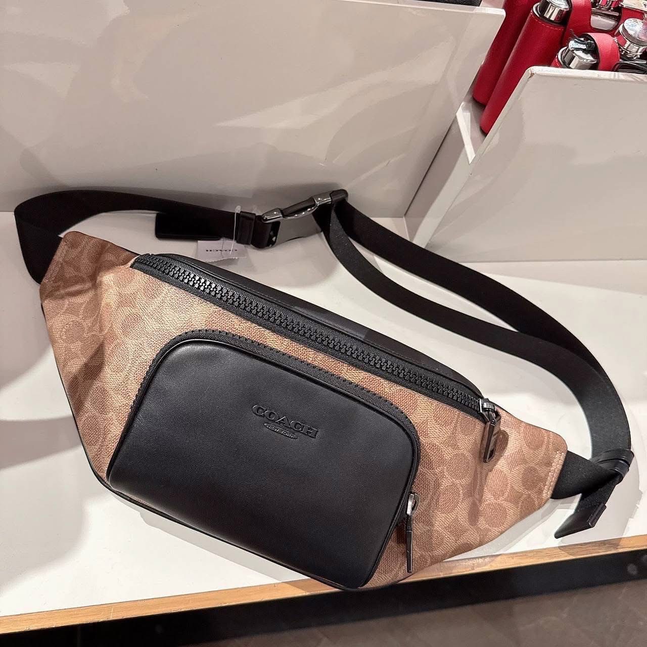 กระเป๋าคาดเอว Coach แท้ สีดำ รุ่น CT714