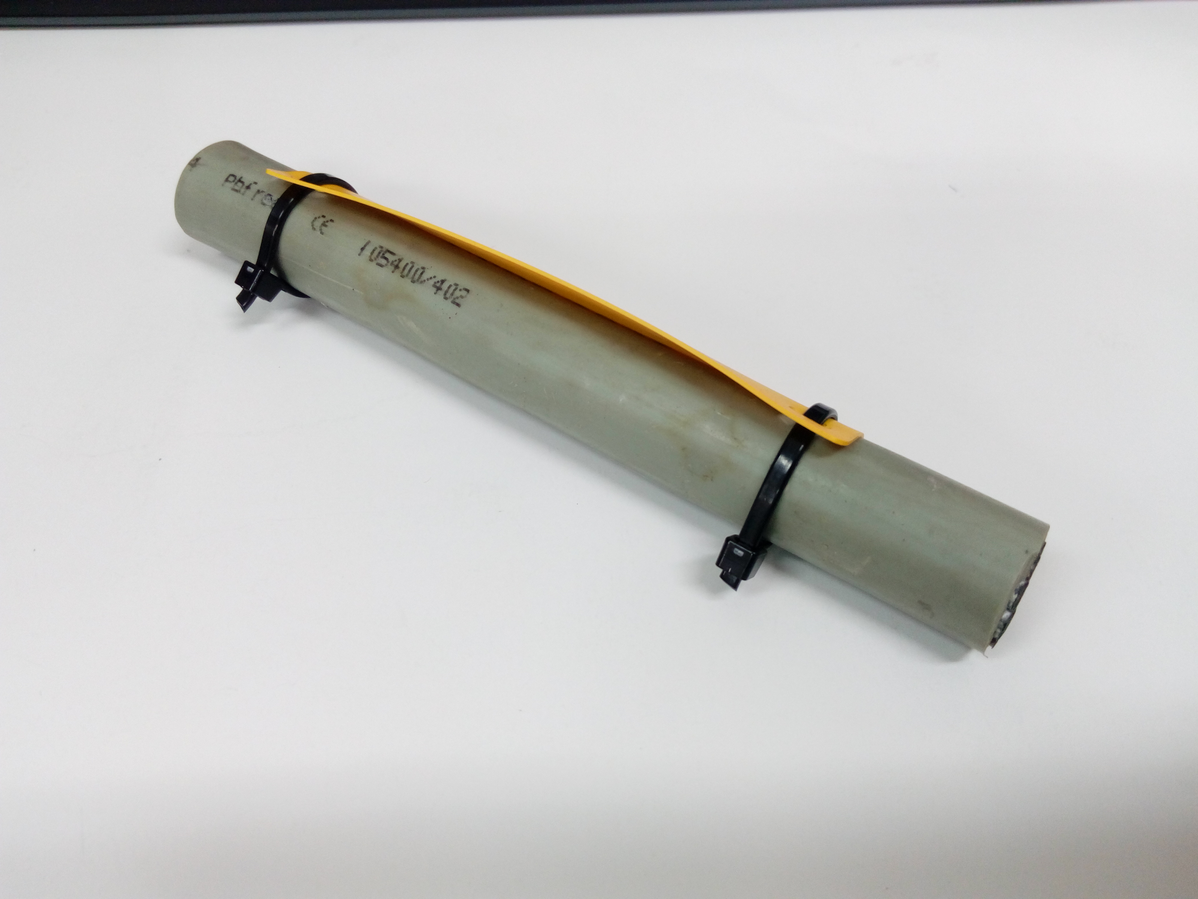 แท็กมาร์คสายไฟ สีเหลือง/สีขาว 90x25 mm. SUMITAG Standard Cable Labels