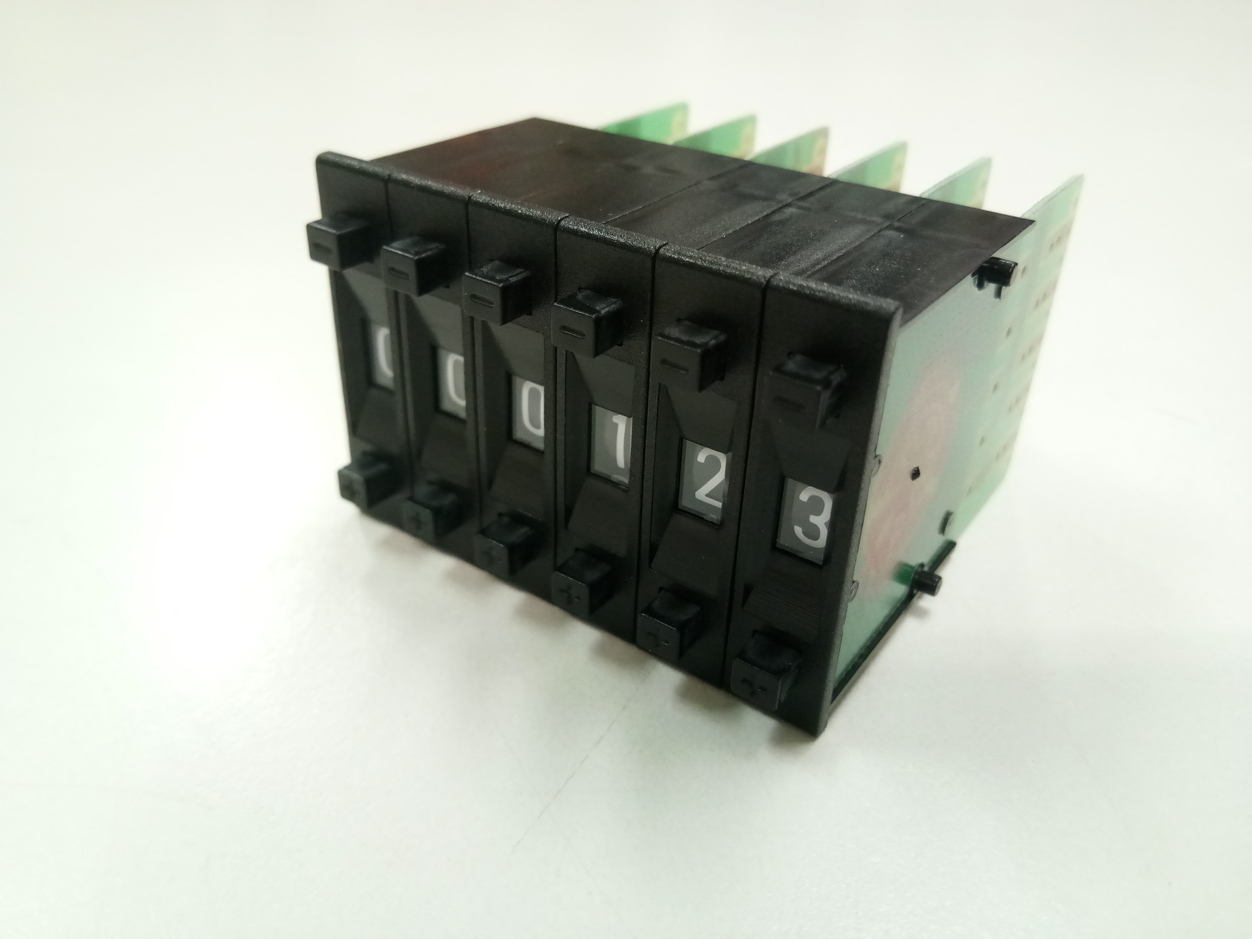 Thumbwheel Switch HAMPOLT รุ่น PF31 แบบPCB ยาว ราคาหน้าเว็บ เป็นราคาต่อชิ้น