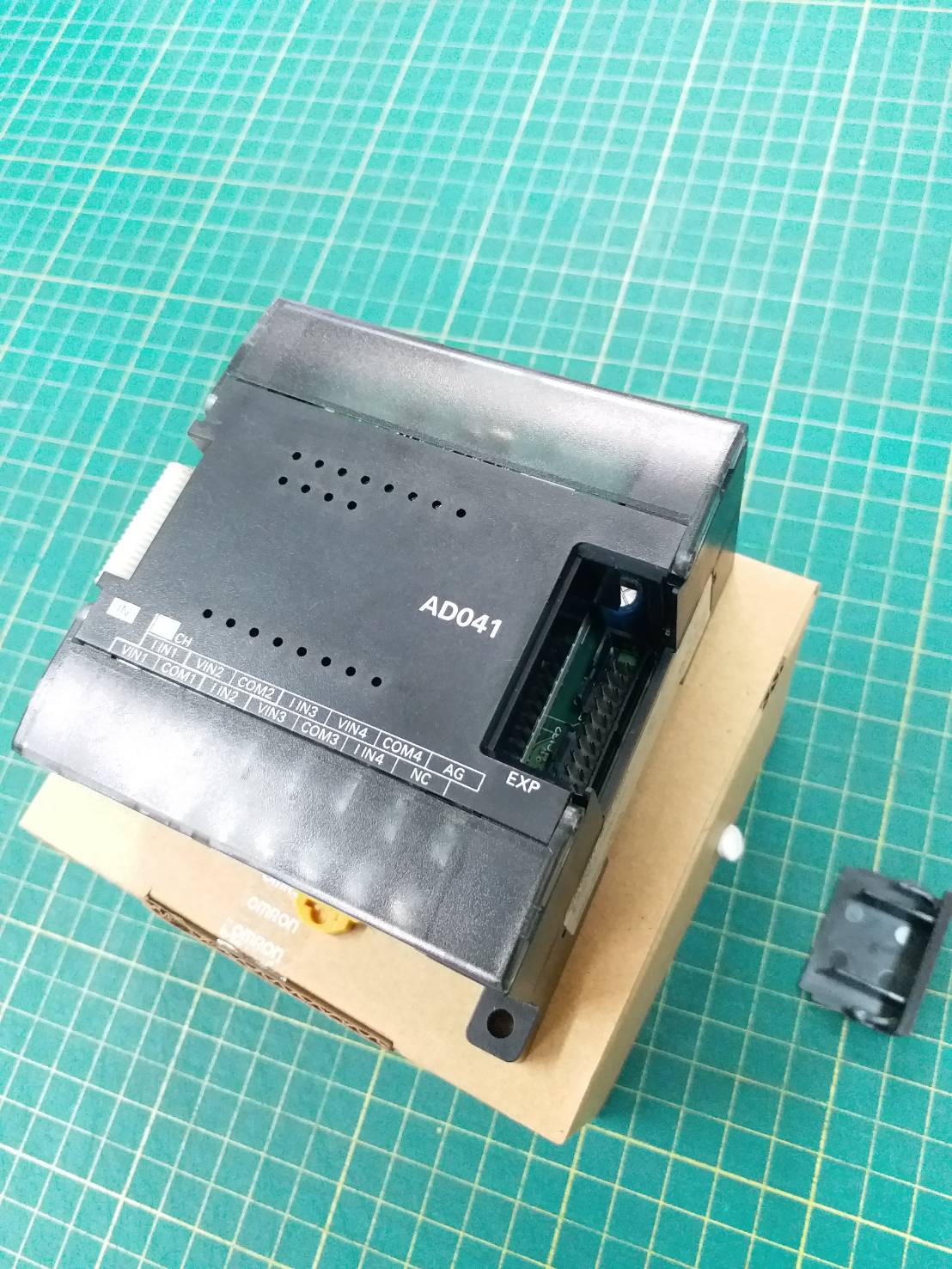 CP1W-AD041 การ์ดขยาย PLC OMRON 4 Analog Input