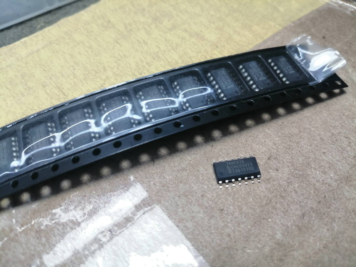 74HC02D SMD