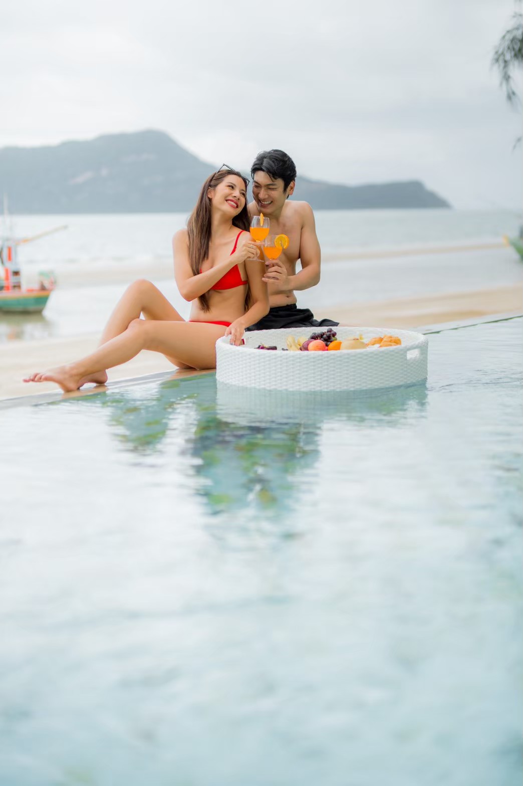 HR15064 บ้านพักติดทะเล The Ocean Beach Villa, Sam Roi Yod.