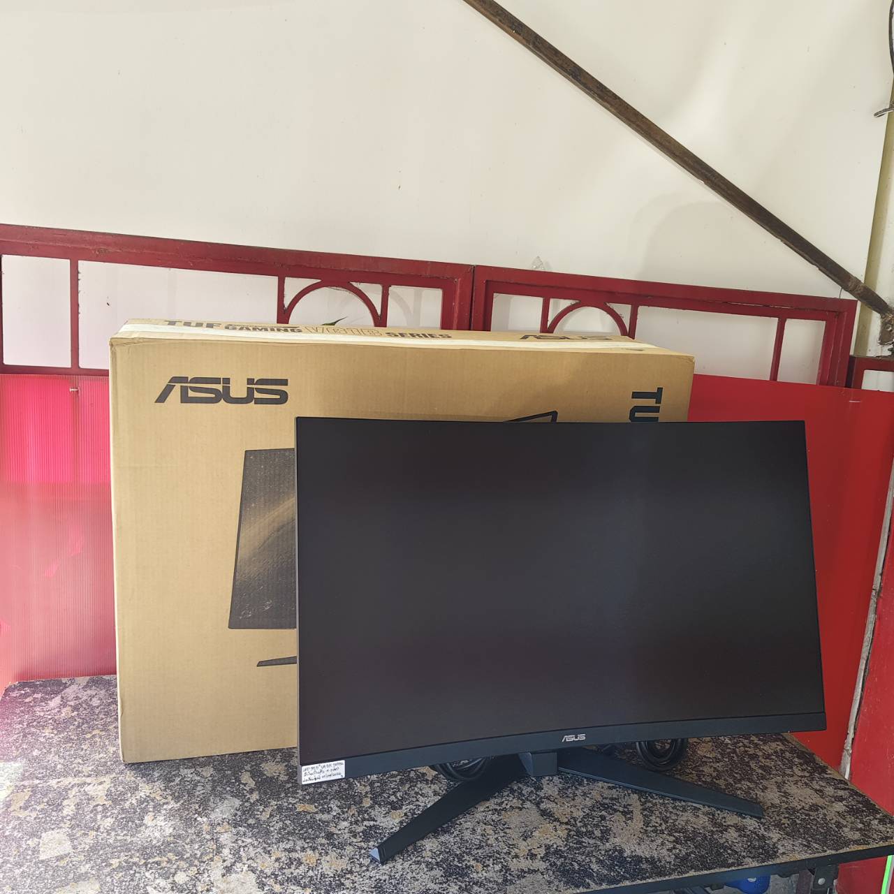 LED 31.5" CURVED ASUS VG32VQ1B VA 2K 165Hz HDMI + DP + ลำโพงในตัว ประกันศูนย์ 11/9/2026