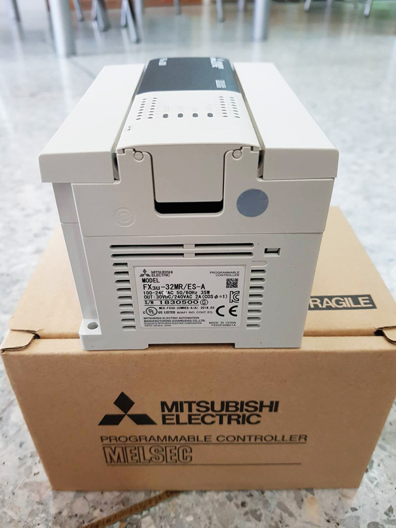 FX3U-32MR/ES-A PLC MITSUBISHI 16 IN/16OUT AC/DC/RELAY