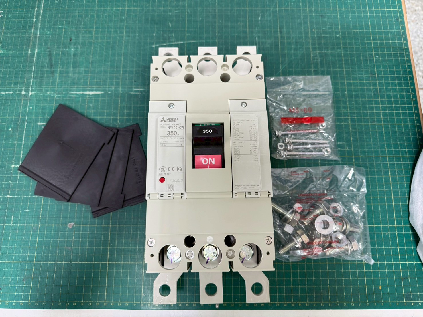 เบรกเกอร์ NF400-CW 3P 350A มิตซูบิชิ MITSUBISHI 350A 3POLE NF400 CW NF400CW