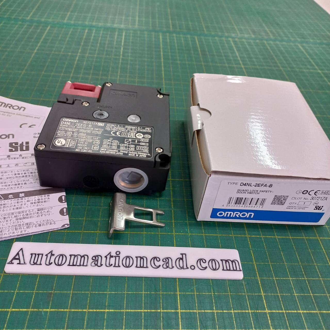 Safety Door Switch OMRON สวิตช์ประตูนิรภัย รุ่น D4NL-2EFA-B