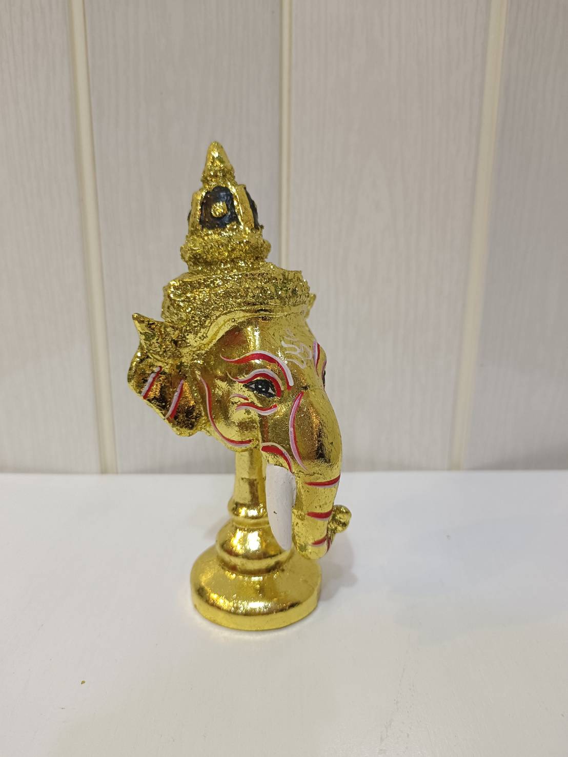พระพิฆเนศ ขนาดจิ๋ว ขนาดตั้งหน้ารถ พร้อมฐานปิดทอง (สีทอง)