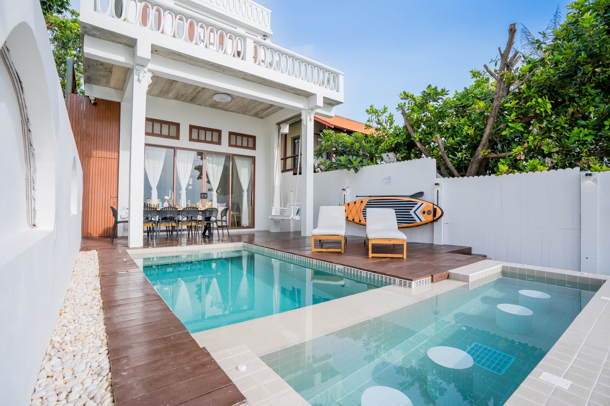 15086 บ้านพักติดทะเล De Pranburi beach villa