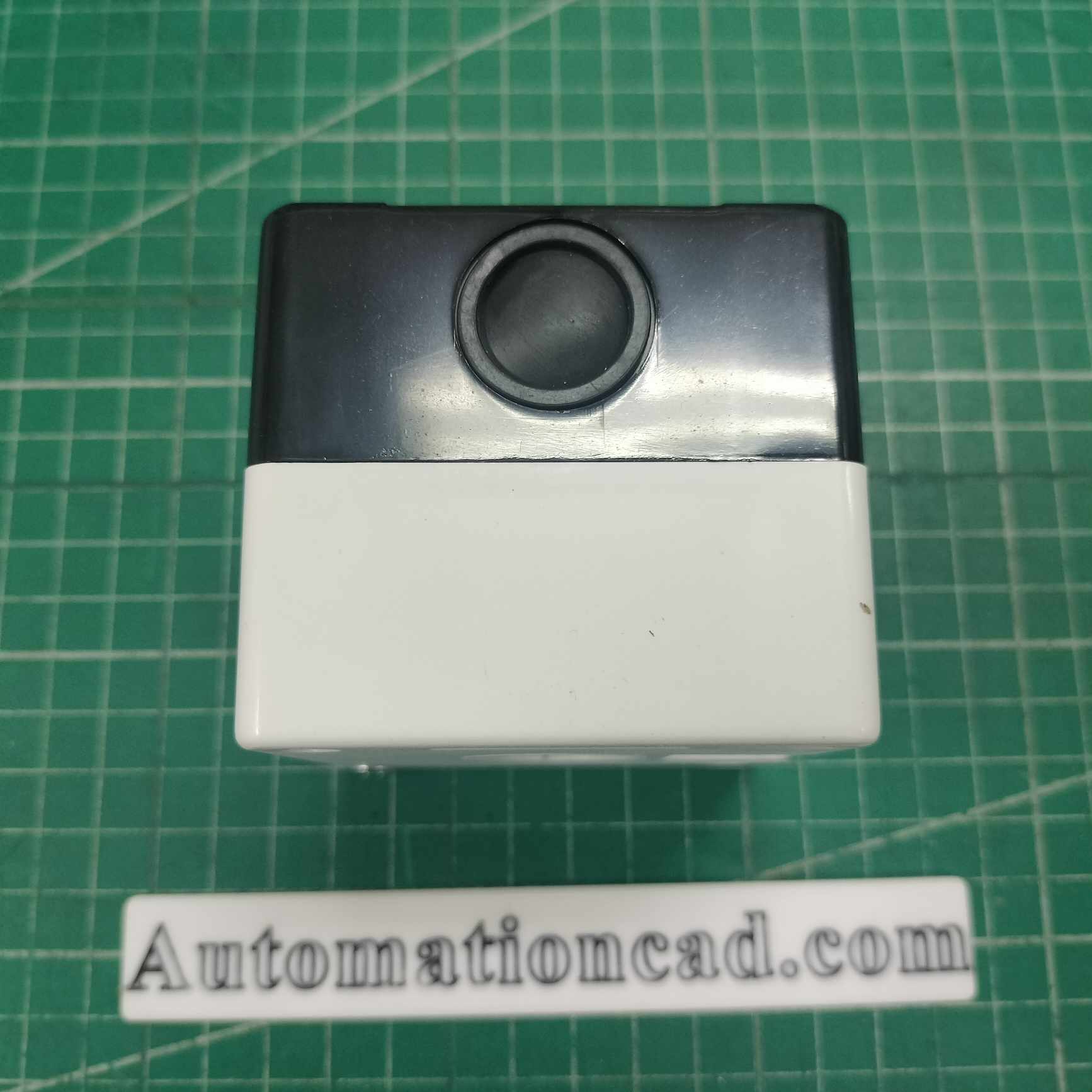 YAOHUI กล่องหลุมกันน้ำสำหรับปุ่ม 1 รู กล่องใส่ปุ่มสวิทช์ รูขนาด 22 mm BX1-22 ขนาด 72x77x65 มิลลิเมตร