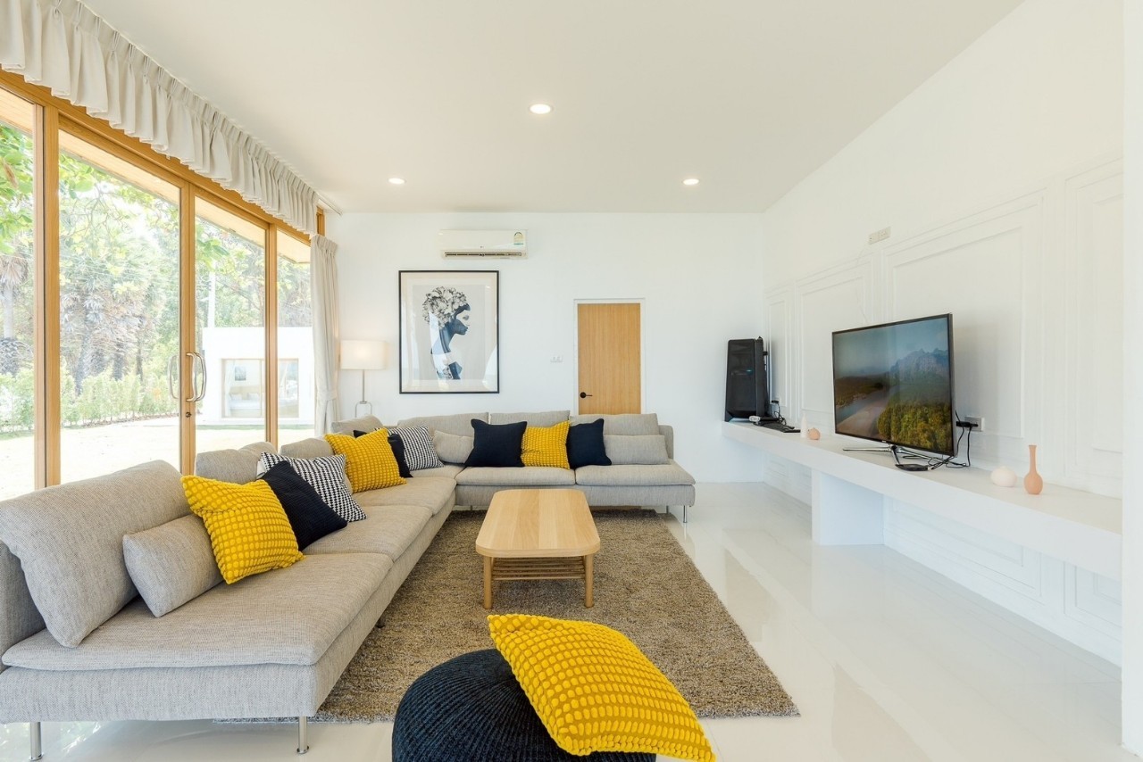 HR15080 The Bristol Beach Huahin Pool villa