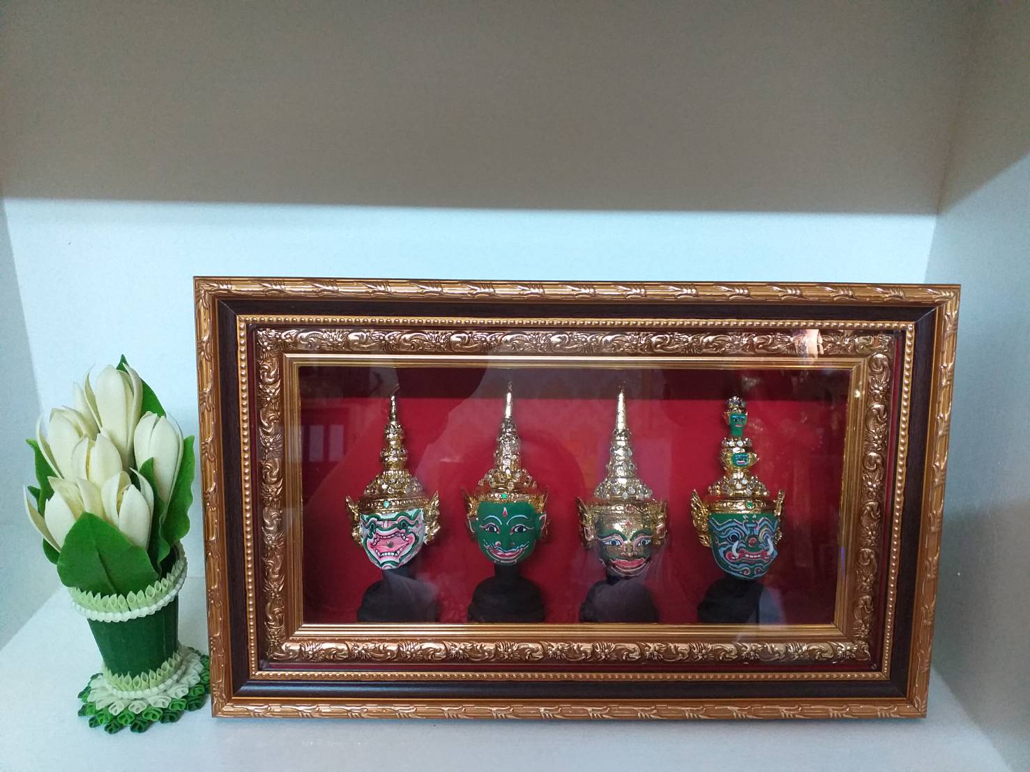 หัวโขนจิ๋ว 4 หัว พร้อมกรอบลายไทย