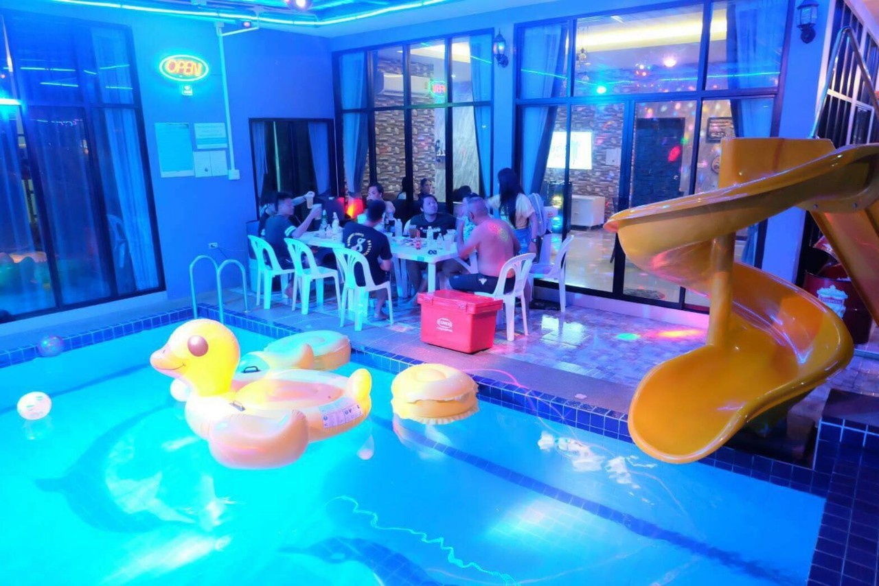 HR 5002 บ้านพักชะอำ บ้านไรโน่