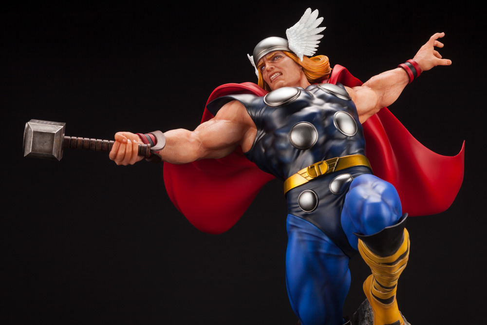 เปิดจอง : THOR AVENGERS FINE ART STATUE