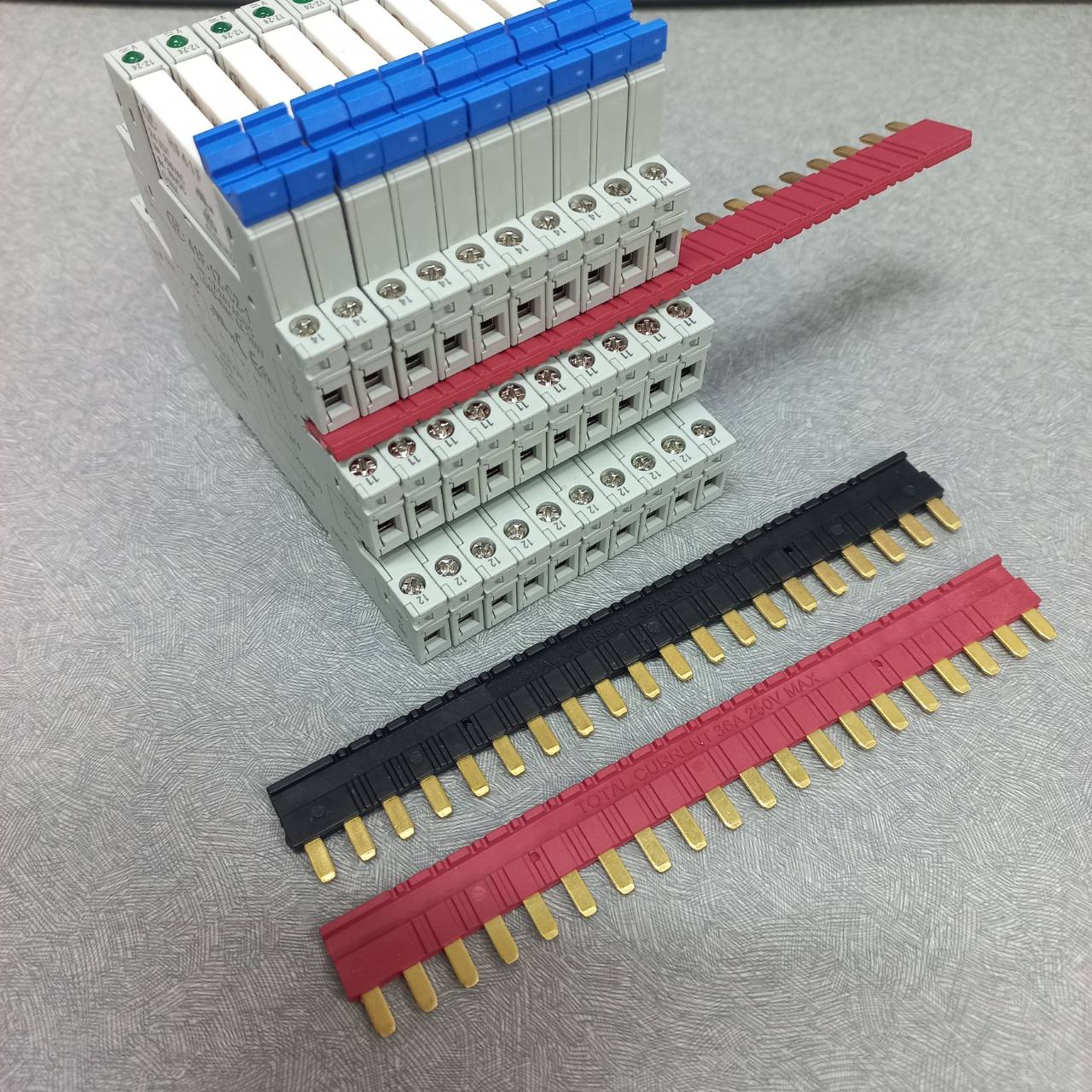 RELAY รีเลย์ 24Vdc พร้อมซอคเกต HF41 HONGFA SLIM RELAY 2966171 เทียบเท่ากับ 2961105 PHOENIX CONTACT