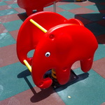 โยกเยกสปริงช้างแดง